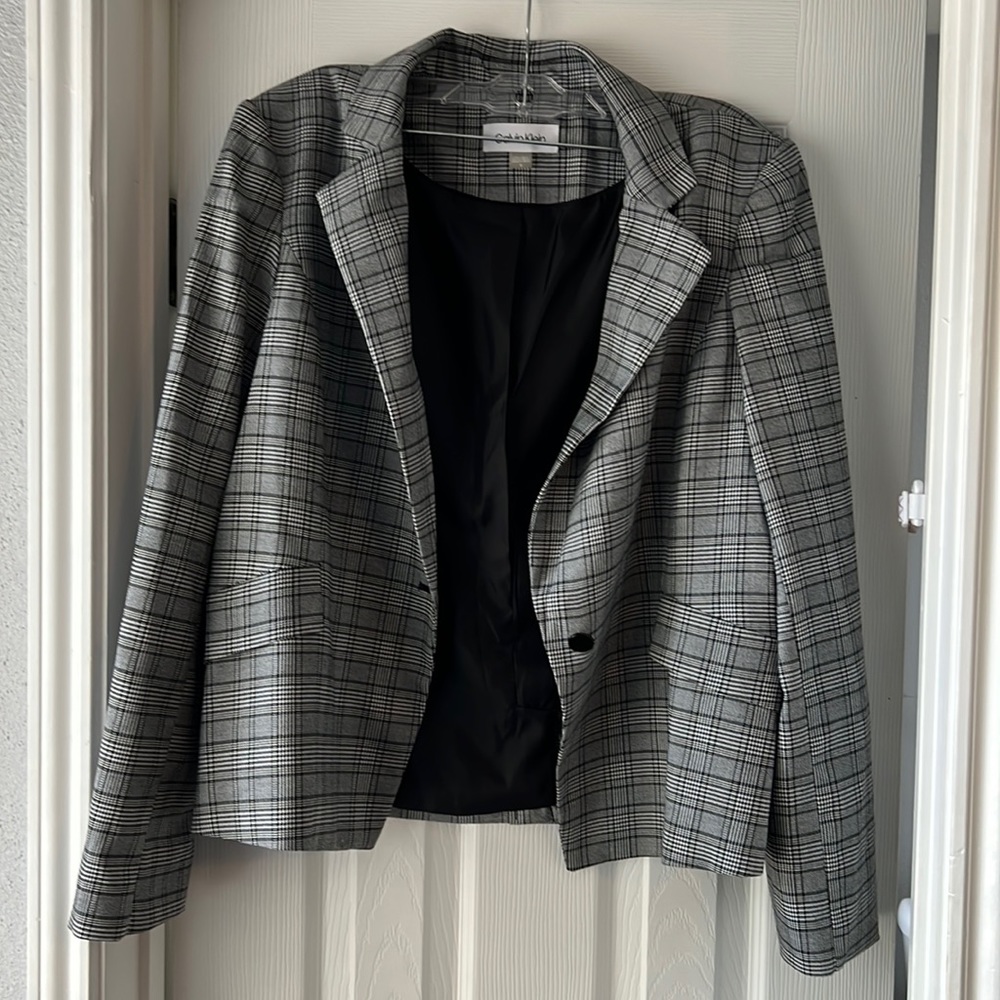 Calvin Klein Women’s suit jacket size 16 houndstooth/plaid
